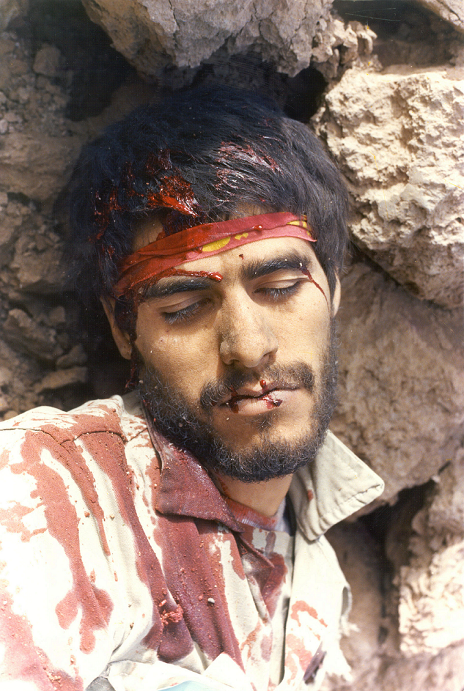 نوستالژی دهه شصتی‌ها با عکس یک شهید