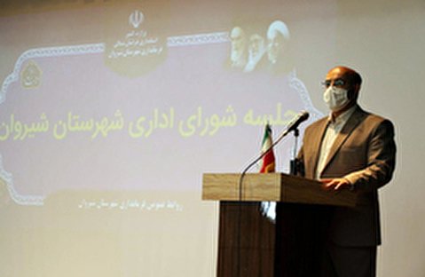 نگاه سیاسی به برنامههای توسعه محور آفت است