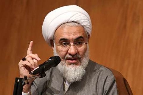 عابدینی: آقای خوئینیها چه شده که آواز ابلیس سر میدهید؟