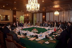 برگزاری نشست بین المللی صلح در افغانستان