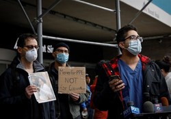 کمبود شدید تجهیزات بهداشتی و درمانی در آمریکا با گذشت ۵ ماه از بحران کرونا