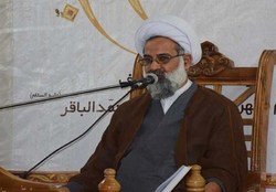 رهبر انقلاب با مدیریت حکیمانه راه امام راحل را ادامه می‌دهند