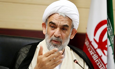 نمیتوان میان منافع ملی و ایدئولوژی مرزبندی کرد