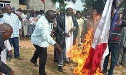 سوزاندن پرچم فرانسه در نیجریه