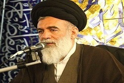 مستضعفان جهان دل به انقلاب اسلامی بسته اند