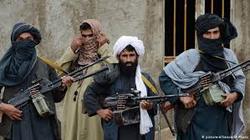 تیرباران پدر و پسر توسط طالبان به جرم آب دادن