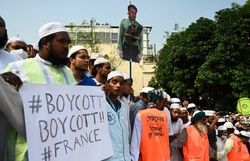 تظاهرات ده‌ها هزار نفری مسلمانان بنگلادش علیه فرانسه