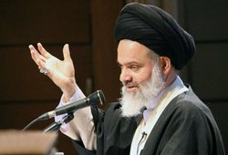 آیت الله یزدی نسبت به انقلاب اسلامی با کسی تعارف نداشت