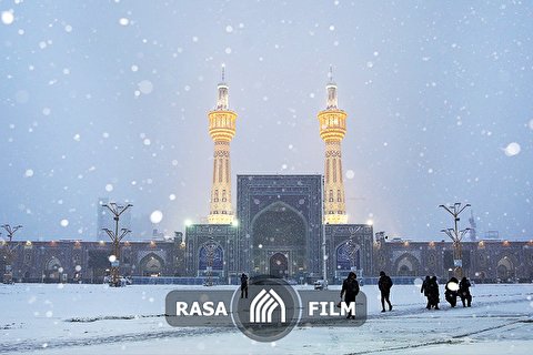 بارش برف پاییزی در حرم مطهر امام رضا