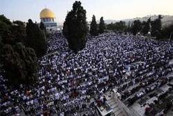 ۵۰ هزار فلسطینی در نماز جمعه مسجد الاقصی حضور یافتند