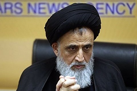 کاندیدایی که پایینترین سطح معیارها را هم داشته باشد تأیید صلاحیت میکنیم