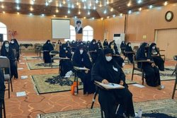شرکت بیش از ۴۰۰ بانوی طلبه در آزمون ورودی ۳ و ۴ حوزه علمیه خواهران خوزستان