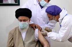 از قبای ایتالیایی روحانی تا تزریق واکسن ایرانی به رهبری!