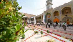 جشن مباهله در حرم امام علی برگزار شد