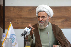عزاداران حسینی با رعایت پروتکل های بهداشتی بهانه به معاندان نظام ندهند
