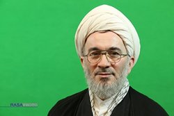 عزاداران حسینی به رهنمودهای رهبر انقلاب عمل کنند