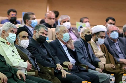 دفاع مقدس قطعه درخشان تاریخ است