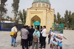 بازدید خبرنگاران قمی از فعالیت‌ عمرانی در بقاع امام‌زادگان