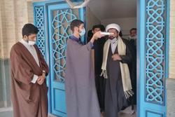 حضور طلاب جهادی در مناطق زلزله زده هرمزگان در نخستین ساعات