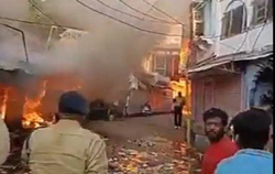 پاکستان سوزاندن منازل مسلمانان در هند را محکوم کرد