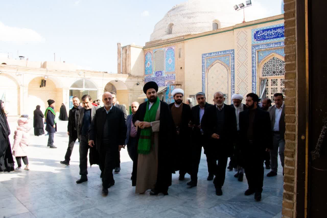 بازدید وزیر کشور از طرح توسعه حرم حضرت موسی مبرقع علیه السلام
