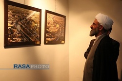 نمایشگاه آثار منتخب پانزدهمین سوگواره عکس «مهر محرم» افتتاح شد + عکس