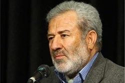 کاشت درختی به نام نویسنده پیشکسوت انقلاب اسلامی