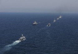 رزمایش دریایی با رژه ناوهای ایران، چین و روسیه از مقابل جماران پایان یافت