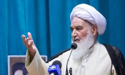 مکتب امام خمینی برای نسل جوان تبیین شود