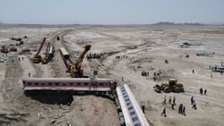 علت اولیه وقوع سانحه قطار مشهد یزد اعلام شد