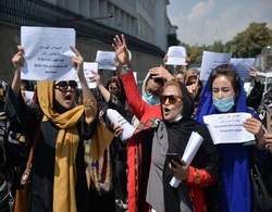 اعتراض دیده‌بان حقوق بشر به بدعهدی آمریکا درقبال حقوق زنان افغان