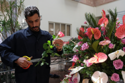 تزئین حرم رضوی با ۲۳۰ هزار شاخه گل + عکس