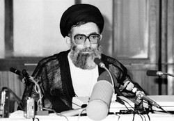واکنش آیت‌الله خامنه‌ای به عدم اعتماد مجلس به نخست‌وزیر پیشنهادی‌اش