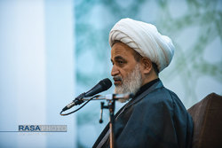 شهید بهشتی در اوج مظلومیت پای امام و انقلاب ایستاد