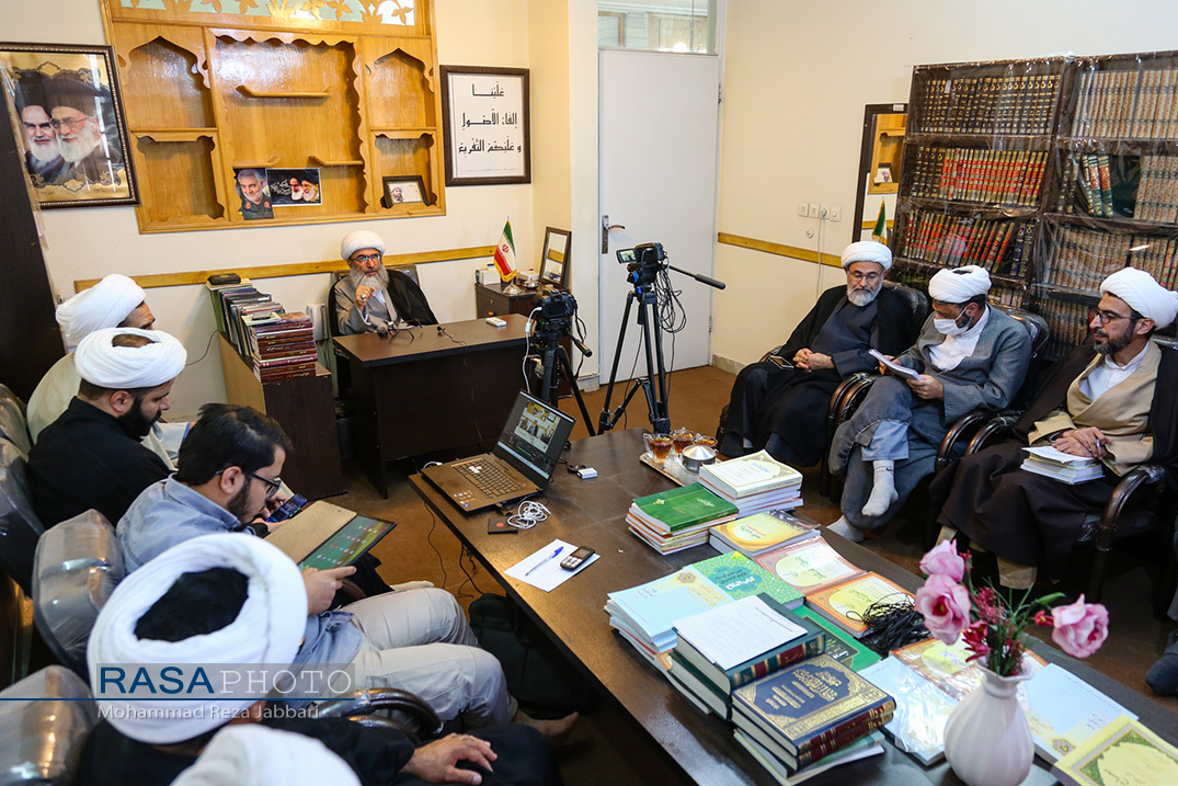 حکم قتل سلمان رشدی به دلیل حفظ کیان اسلام+ صوت