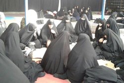 فعالیت قریب به ۴۰۰ طلبه و مبلغه خواهر در مسیر پیاده‌روی اربعین حسینی