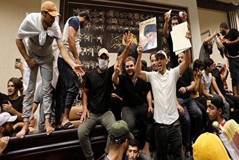 آیا باید از خارج گروه سیاسی وارد کنیم؟