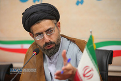 امام خمینی یک فیلسوف عصاره گو بود
