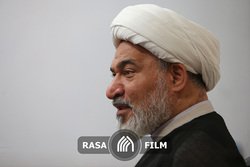 ظرفیت حوزه انقلابی برای تعمیق، توسعه و پشتیبانی مبانی انقلاب اسلامی