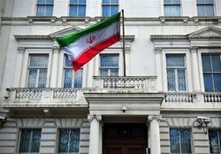 برخورد پلیس فرانسه با تظاهرکنندگان در مقابل سفارت ایران