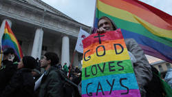 تبلیغ همجنسبازی، بخشی از یک «جنگ هیبریدی»