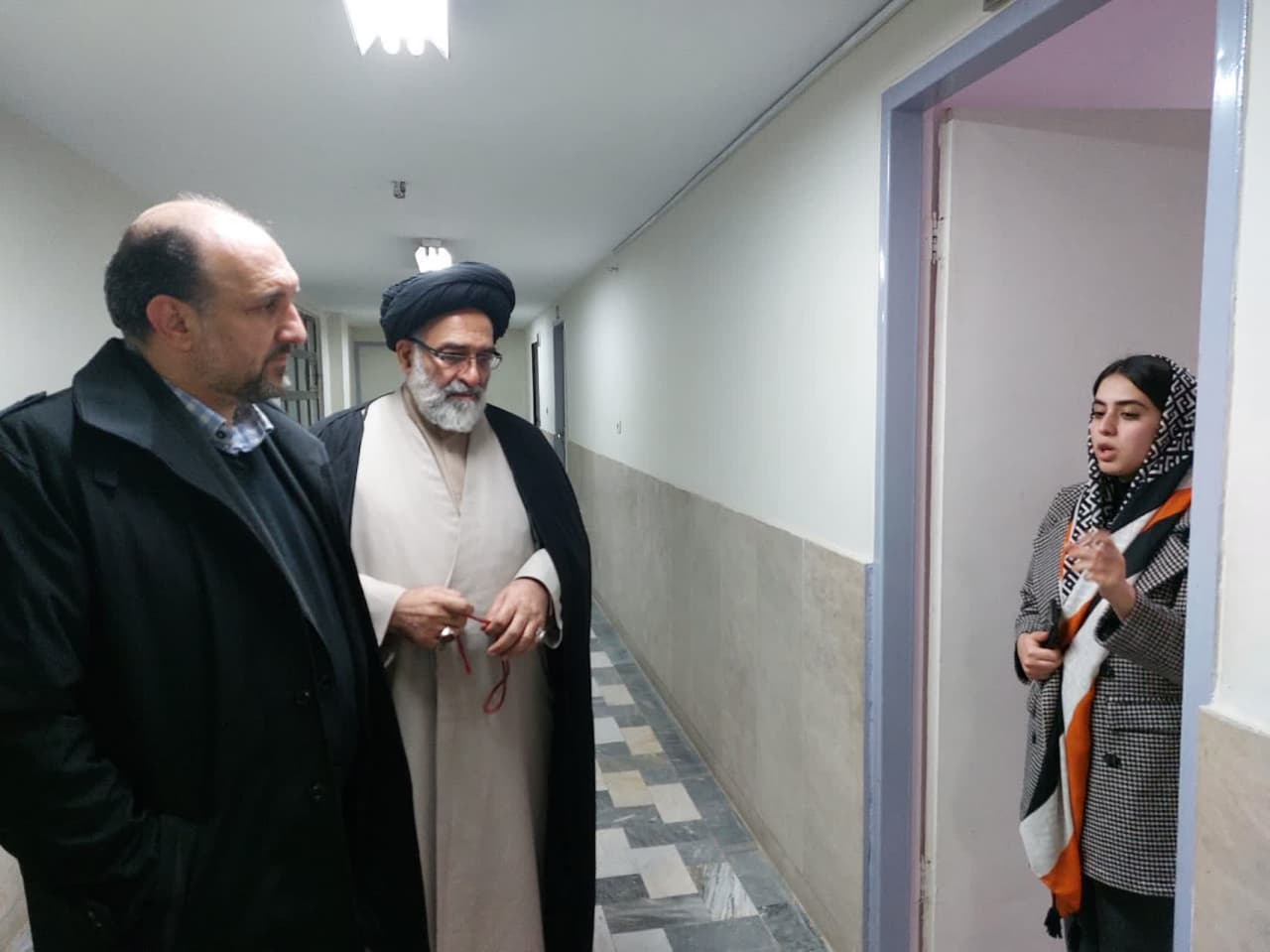 بازدید امام جمعه ورامین از خوابگاه دانشجویان دانشگاه آزاد ورامین و پیشوا