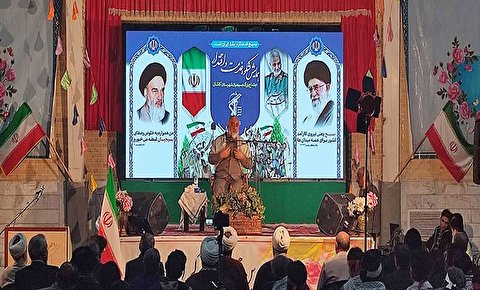 دفاع مقدس درخشان‌ترین دوران تاریخ ایران است