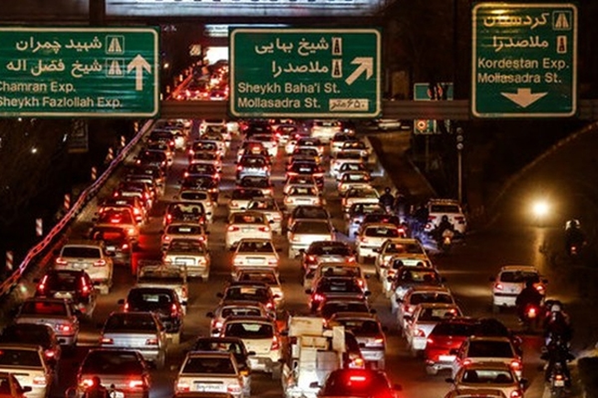 دستکاری چراغ یا راهبندان؛ مقصر ترافیک تهران کیست؟