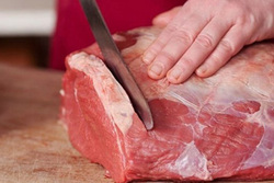 چرا با کاهش قیمت دام زنده گوشت ارزان نشد