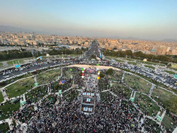 میلیون‌ها تهرانی بزرگ‌ترین جشن غدیر تاریخ را برگزار کردند + تصاویر