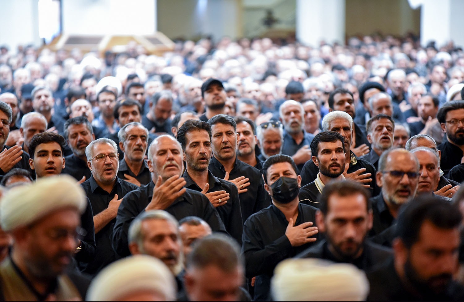 نماز جمعه عاشورایی در شیراز برگزار گردید