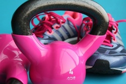 ۵ حرکت ورزشی که تأثیر فوق‌العاده‌ای در کاهش وزن زنان دارد