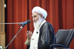 پیروزی انقلاب اسلامی بر اساس تکیه بر مبانی قرآن رقم خورد