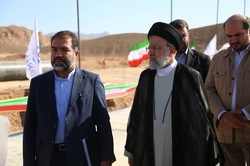 هیچ مشکلی باعث توقف طرح انتقال آب به اصفهان نشده است